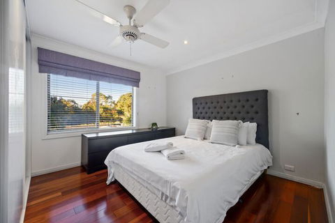 HomeHotel 4 Bedroom & Homeoffice With Nice Pool - Darwin Holiday 4