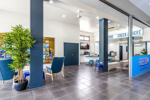 Freedom Cairns - Darwin Holiday 0