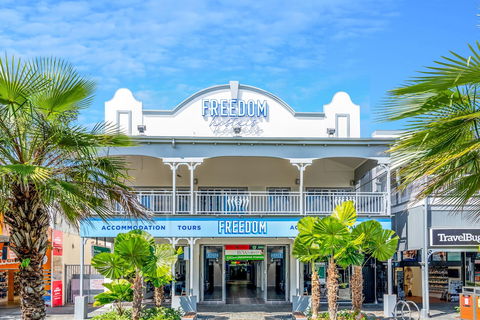 Freedom Cairns - Darwin Holiday 1