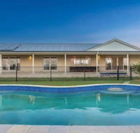 Your Luxury Escape Byron Sunset Breeze - Darwin Holiday