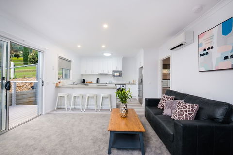 Albury Yalandra Apartment 5 - Darwin Holiday 1