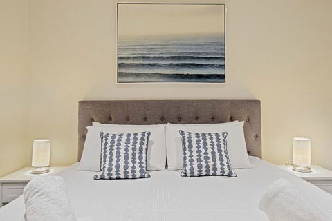 New 2 Bedroom Apt Minutes Walking To Darling Harbour - Darwin Holiday 5