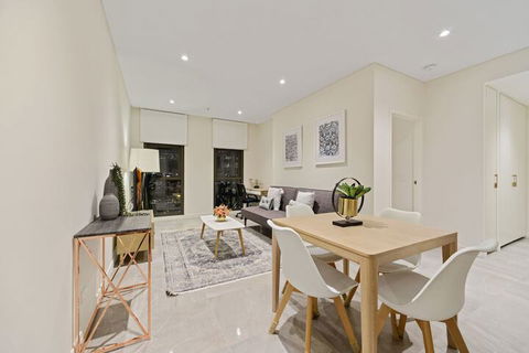 New 2 Bedroom Apt Minutes Walking To Darling Harbour - Darwin Holiday 6
