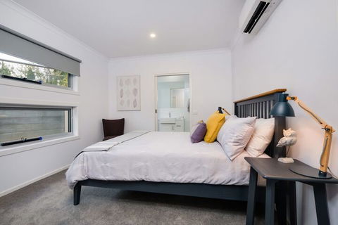 Albury Yalandra Apartment 1 - Darwin Holiday 6