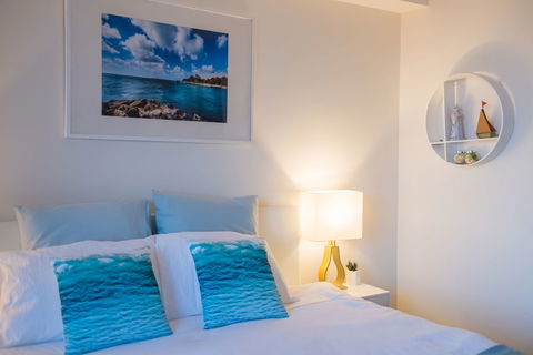 Stylish Apartment Near Airport & Station - Darwin Holiday 1