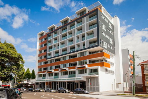 Stylish Apartment Near Airport & Station - Darwin Holiday 0
