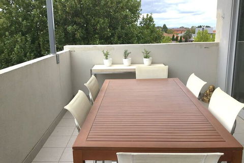 Essendon Sub Penthouse On Napier - Darwin Holiday 1