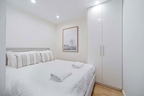 HomeHotel Luxury & New 2 Bedroom Apartment - Darwin Holiday 2