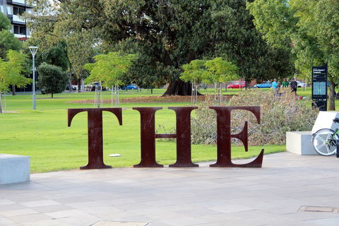 Adelaide Central Apartment - 3BR, 2Bath & Carpark - Darwin Holiday 0