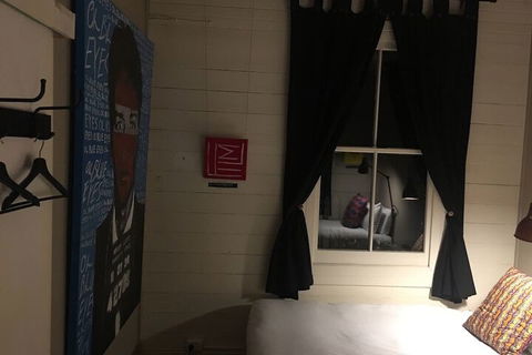 Pop Artist's Concept Store On Darling St - Darwin Holiday 7