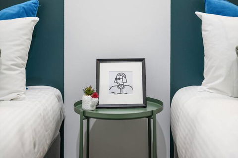 05 Urban Teal Next To Crown Casino - Darwin Holiday 3