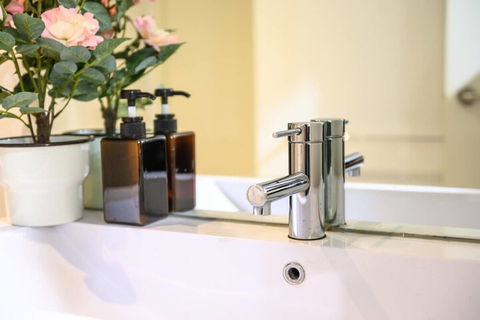 05 Urban Teal Next To Crown Casino - Darwin Holiday 4