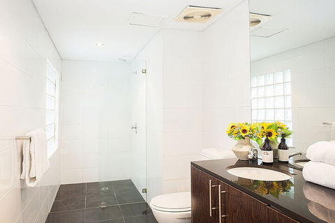 Urban Rest The Brumby - Darwin Holiday 3