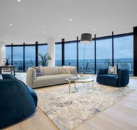 101 Statue of Elegance Penthouse on Top of Opra - Darwin Holiday