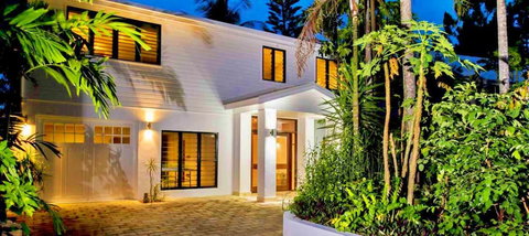 Oceans Edge Beach House At Oak Beach - Darwin Holiday 1