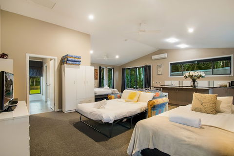 A PERFECT STAY - Lennox Unique Coastal Retreat - Darwin Holiday 5