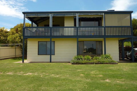 31 Elizabeth Crescent - Darwin Holiday 1