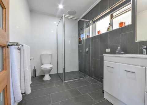 Yungaburra  Lodge - Darwin Holiday 2