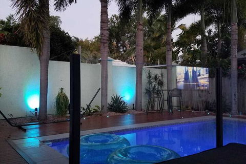 Beach Bliss Queen Bed BBQ Pool Netflix - Darwin Holiday 6