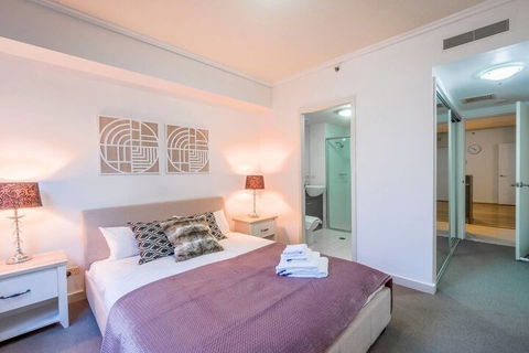 SoFun Apartment On George St - Darwin Holiday 5