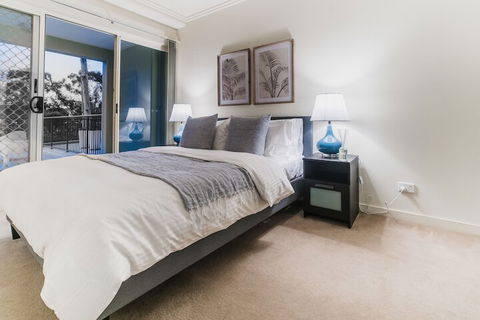 Absolute Riverfront One Bedroom Apartment - Darwin Holiday 7