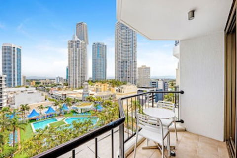 Private Apartment In The Heart Of Surfers Paradise - Darwin Holiday 0