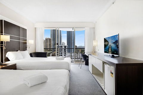 Private Apartment In The Heart Of Surfers Paradise - Darwin Holiday 4