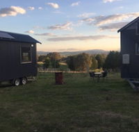 Double Oaks Tiny House - Darwin Holiday