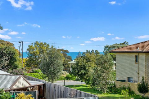 22 Broadbeach Drive - Darwin Holiday 2