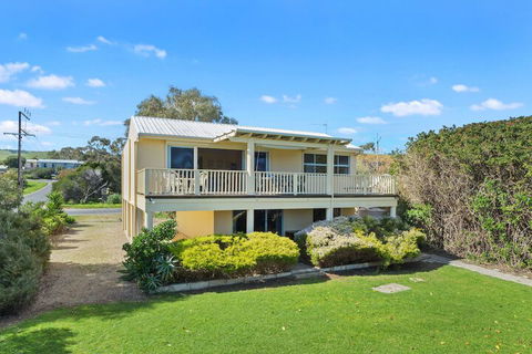 22 Broadbeach Drive - Darwin Holiday 3