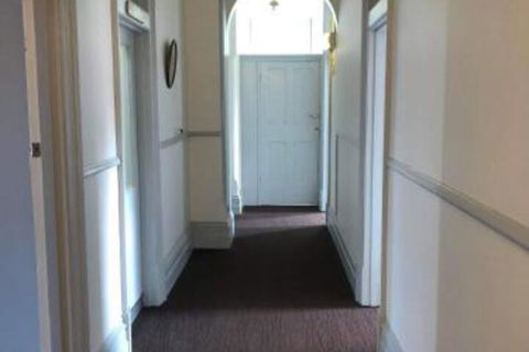 Leura Hotel Camperdown - Darwin Holiday 2