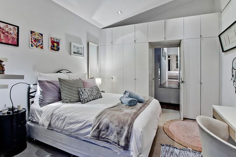 Luxury 3 Bed Terrace House Close To Sydney CBD - Darwin Holiday 6