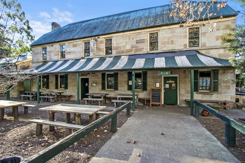 Tiny St. Albans - Darwin Holiday 6