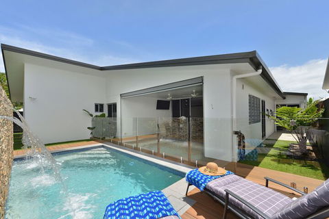 89 At The Edge - Darwin Holiday 7