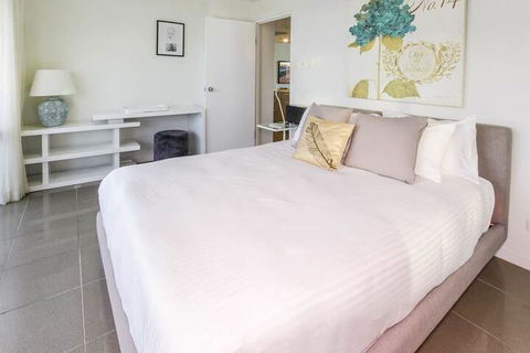 North Shore Towers - Darwin Holiday 7