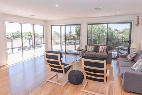 Lady Bay Getaway 12 Lady Bay - Darwin Holiday 1