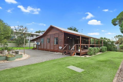 The Log Cabin 47 Jetty Road - Darwin Holiday 0