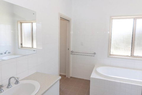 Golfers Paradise 52 Huntingdale Drive - Darwin Holiday 6