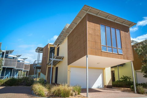South Shores Yellowfin Villa 95 South Shores Normanville - Darwin Holiday 2