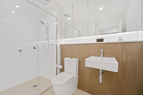 HomeHotel New & Comfort 3 Bedrooms - Darwin Holiday 1