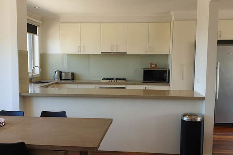 The Beach House - Darwin Holiday 3