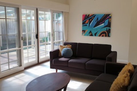 Old World Charm On Shannon - Darwin Holiday 0