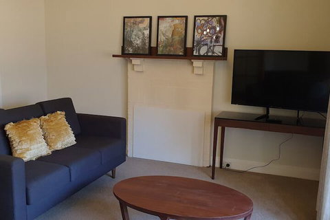 Old World Charm On Shannon - Darwin Holiday 1