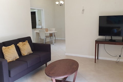 Old World Charm On Shannon - Darwin Holiday 7