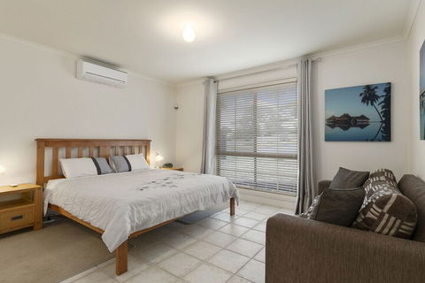 Seaholme Free Wifi & Foxtel - Darwin Holiday 7