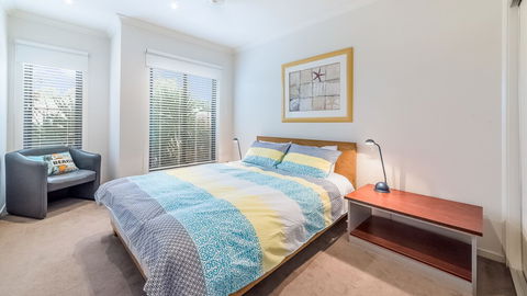 Oceans 11 Surfside Wifi & Foxtel PET Friendly - Darwin Holiday 1