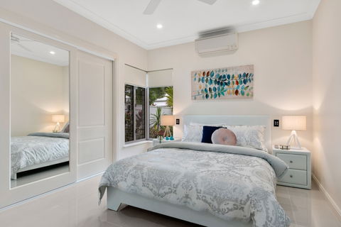 Luxury Living On The Beachfront - Darwin Holiday 4