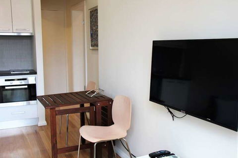 Bondi Beach Apartment Wifi & Netflix - Darwin Holiday 6