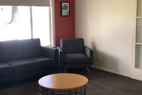 11 Findlay Street - Darwin Holiday 1