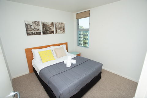 Wings Private Apartments - Darwin Holiday 6